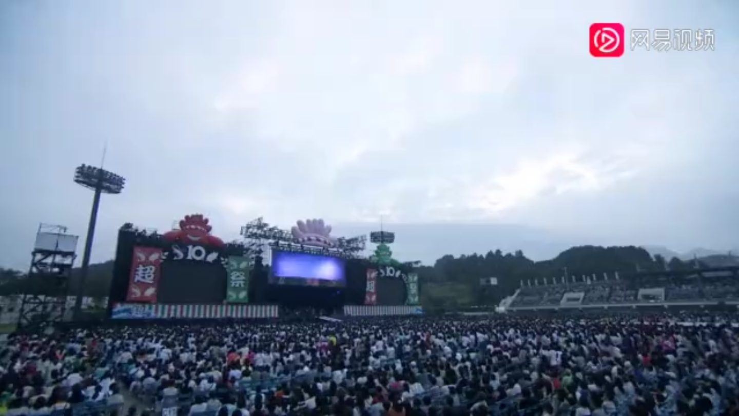 吉冈圣惠第一首歌名你猜 初恋