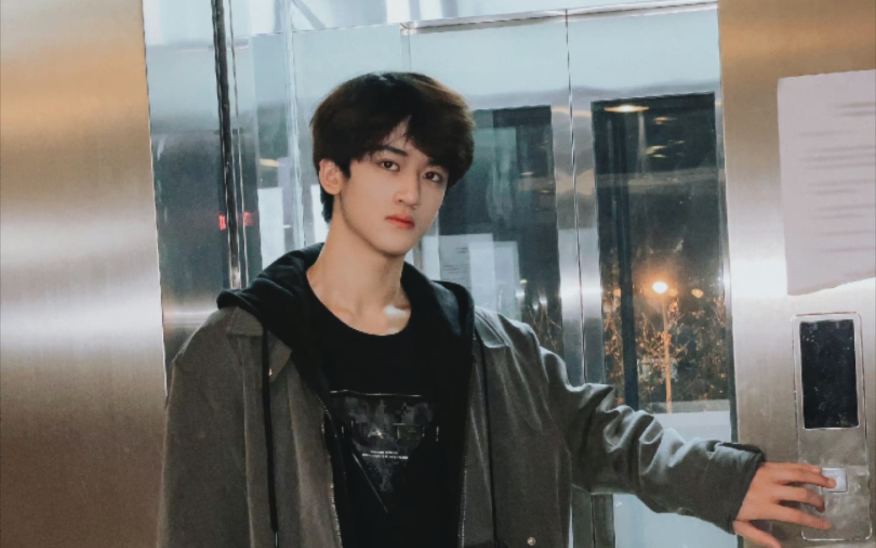 【邓佳鑫】手势舞cha初雪,圣诞快乐!