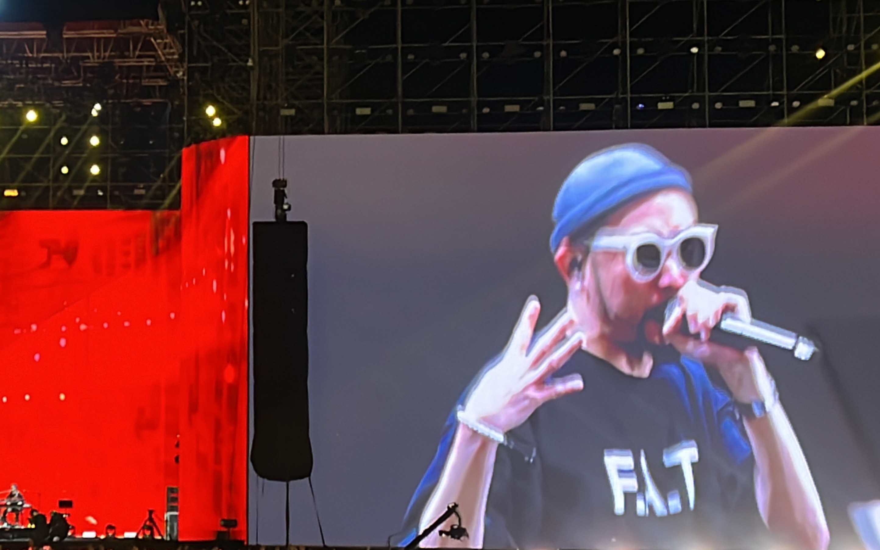 mc hotdog"把泥巴丢在我身上 变脏艺术家"【热狗太湖湾音乐节现场合集