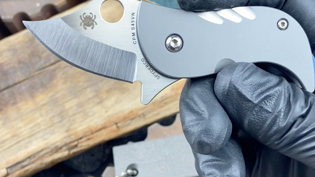 spyderco 蜘蛛c256tip pochi 波奇·小狗造型折刀,日本樱井和幸设计.