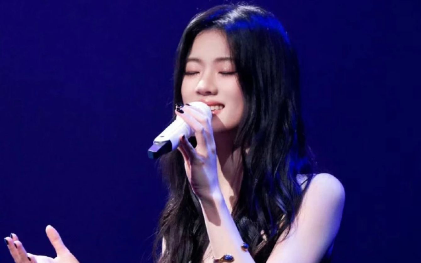 王菲:领教了!想不到单依纯翻唱《我和我的祖国》这么给力,绝了