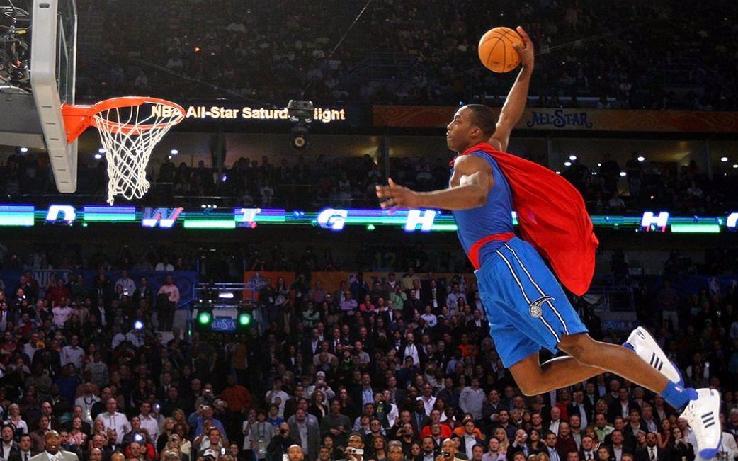 【nba】霍华德摸得到篮板上沿吗?看魔兽走进科学测试!