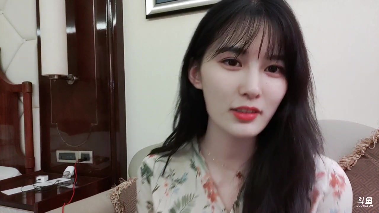 白菜mm直播录像2019-11-26 1时39分--2时14分 总有些惊喜的际遇