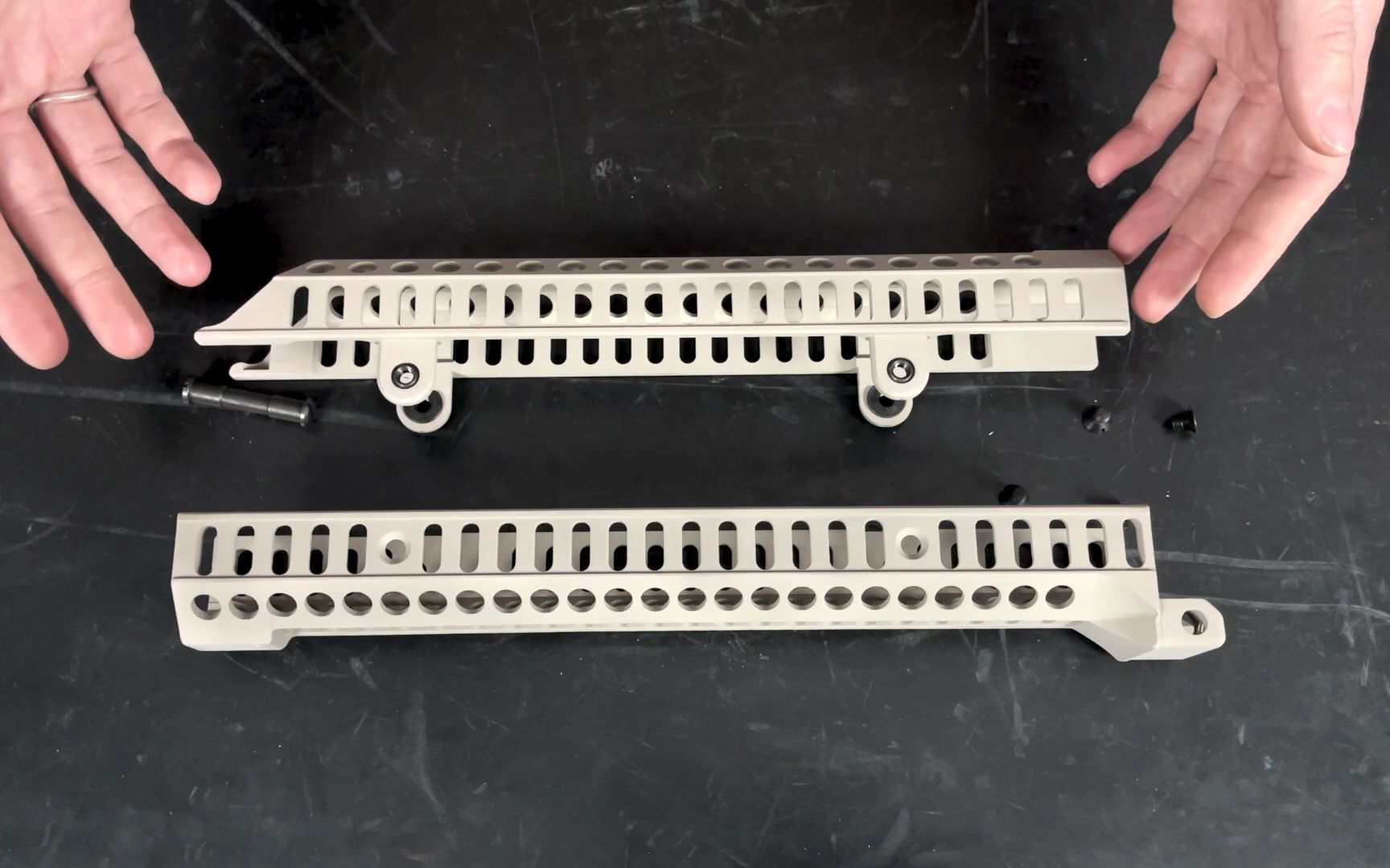 [官方生肉]泽宁特的大姐姐教你怎么给自己的ak-12安装最新的护木套件