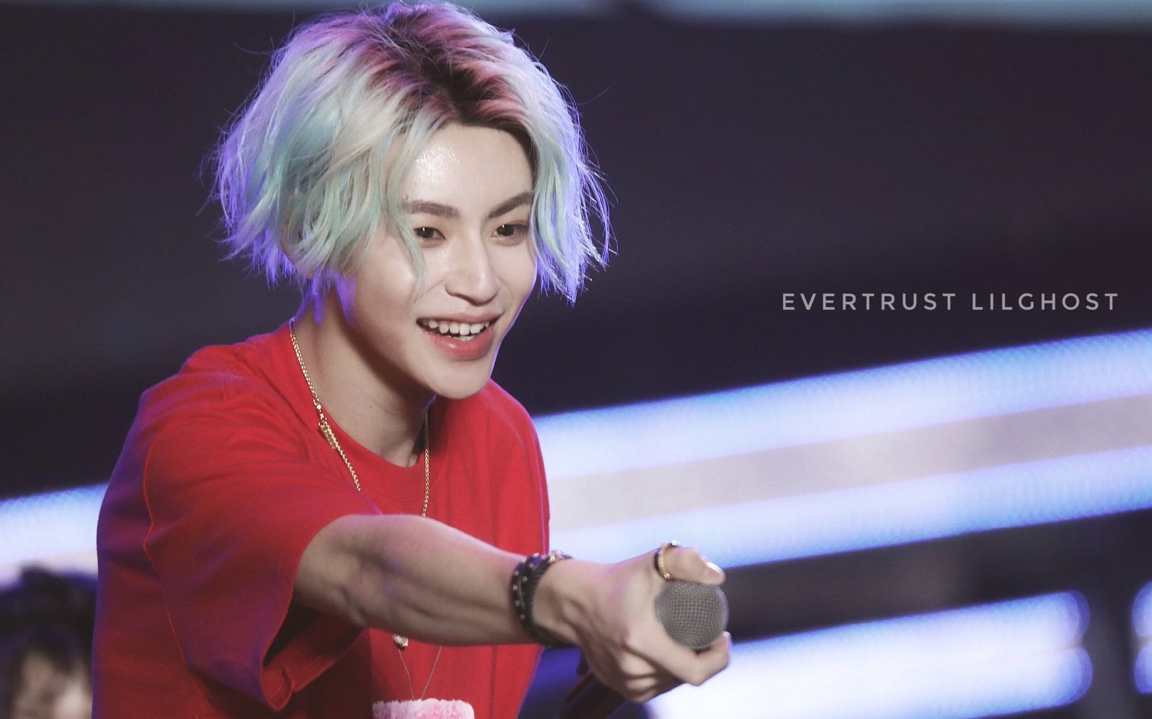 【小鬼王琳凯】一排视角可爱死亡对视《unicorn》国潮音乐节_哔哩哔哩