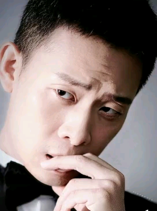 反差感拉满的冻龄男神!45岁还有满满的少年感!