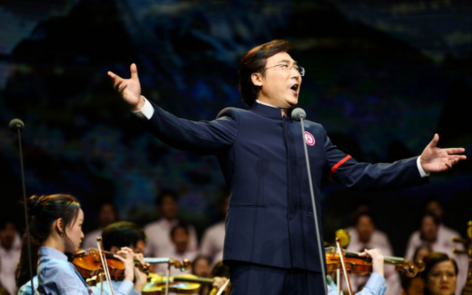 【廖昌永】《过雪山草地》上音新时代版"长征组歌"