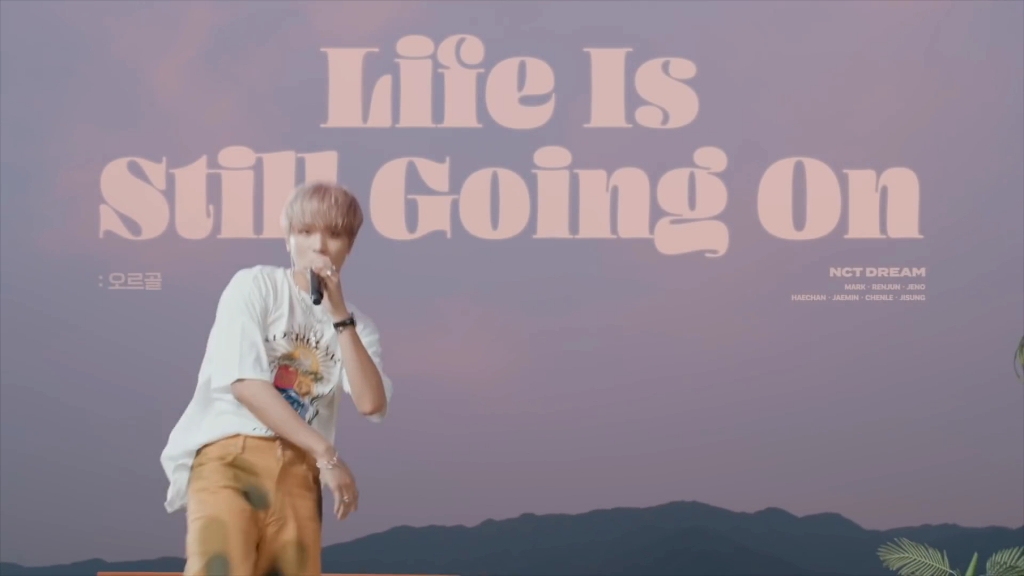 [图]Life Is Still Going On+ANL Live Clip | NCT DREAM