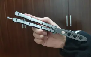 Скачать видео: balisong-竹节开箱