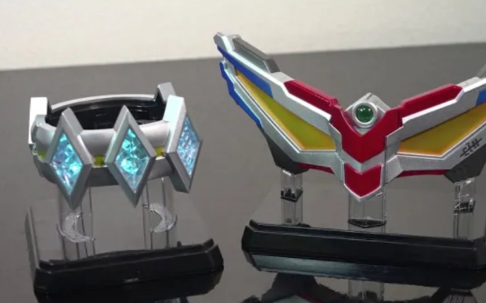 pb限定赛罗奥特曼ultra replica赛罗手镯把玩视频(转自youtube原作者