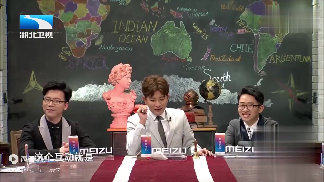 非正式会谈大胃王比赛美国罗狮杰直接手撸肉串