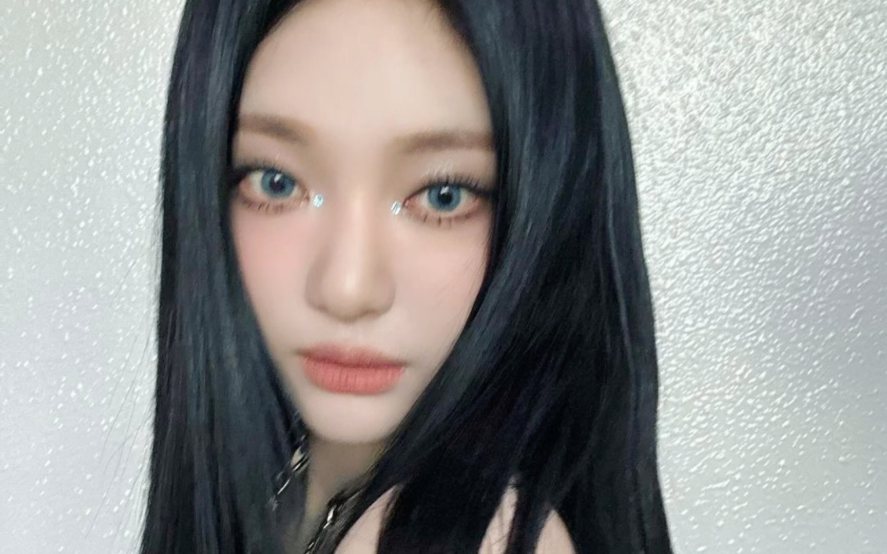 蓝地女战士!宁艺卓ig人气歌谣返图 @imnotningning