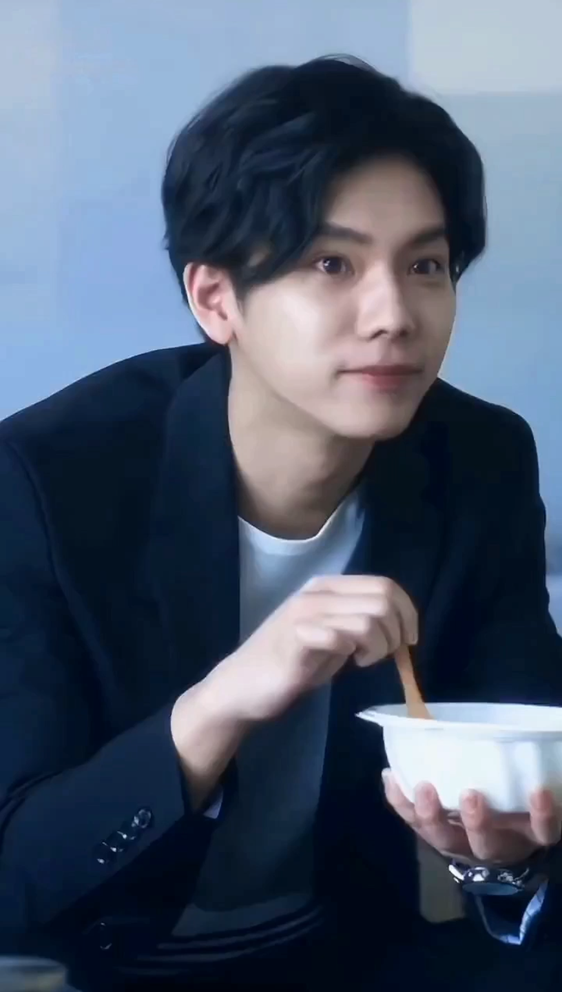 samyu:最喜欢看llb在直播间对yu唱过的这首歌啦