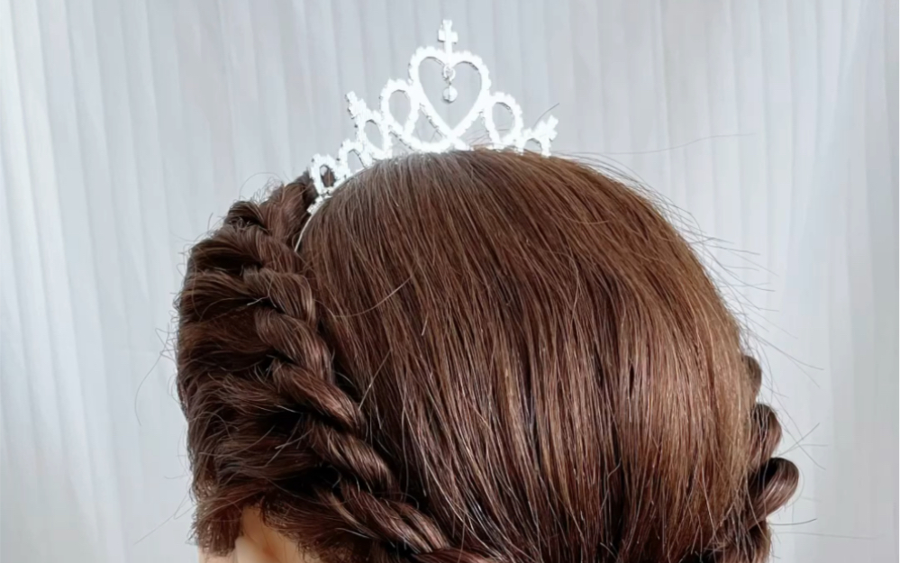 皇冠发型简单图片
