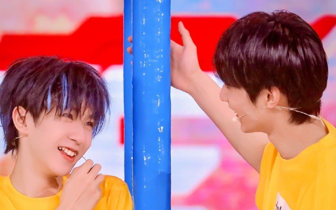 【文霖/reaction】爱你永远有回应--够不到月亮---够不到月亮--哔哩哔哩视频
