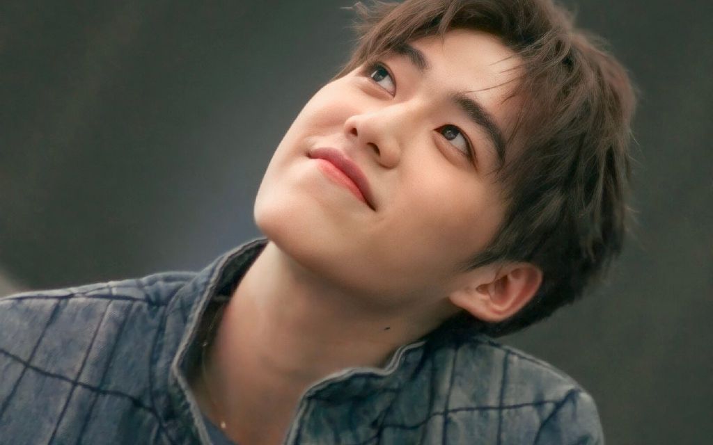 世界上怎么这有这么可爱的男孩子呢可爱就贴在pp脸上以爱花絮林祎凯