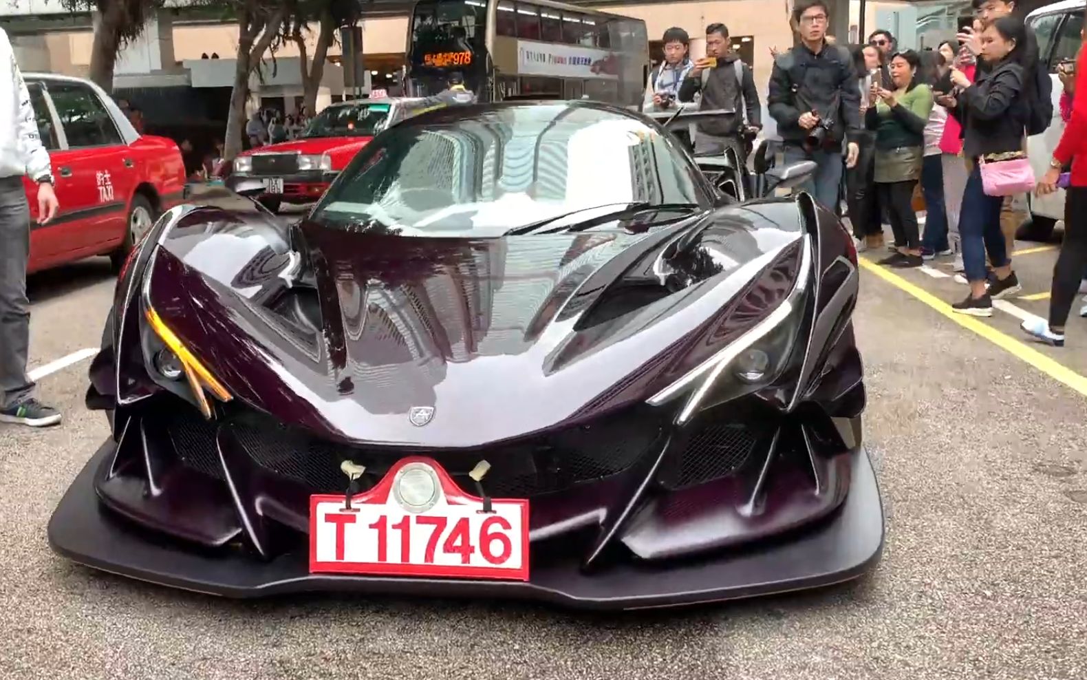 270万美元的阿波罗ie 在香港!怪物般的声浪!v12炸裂