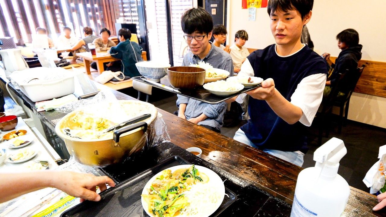 【4K60帧】美食探店:每天不一样的定食只卖480日元!大受学生们喜爱!早上7点营业至深夜23点!CP值极高日式食堂 | 徳兵卫 | 作者:日本乌龙面荞麦面...