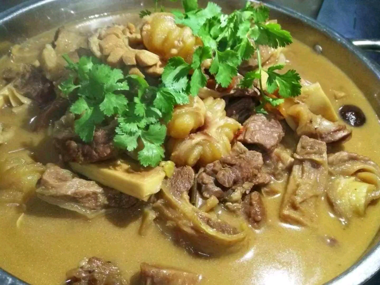 诸葛亮北伐时士兵每人每餐吃一份牛鞭火锅北伐能轻松拿捏吗#率土之滨