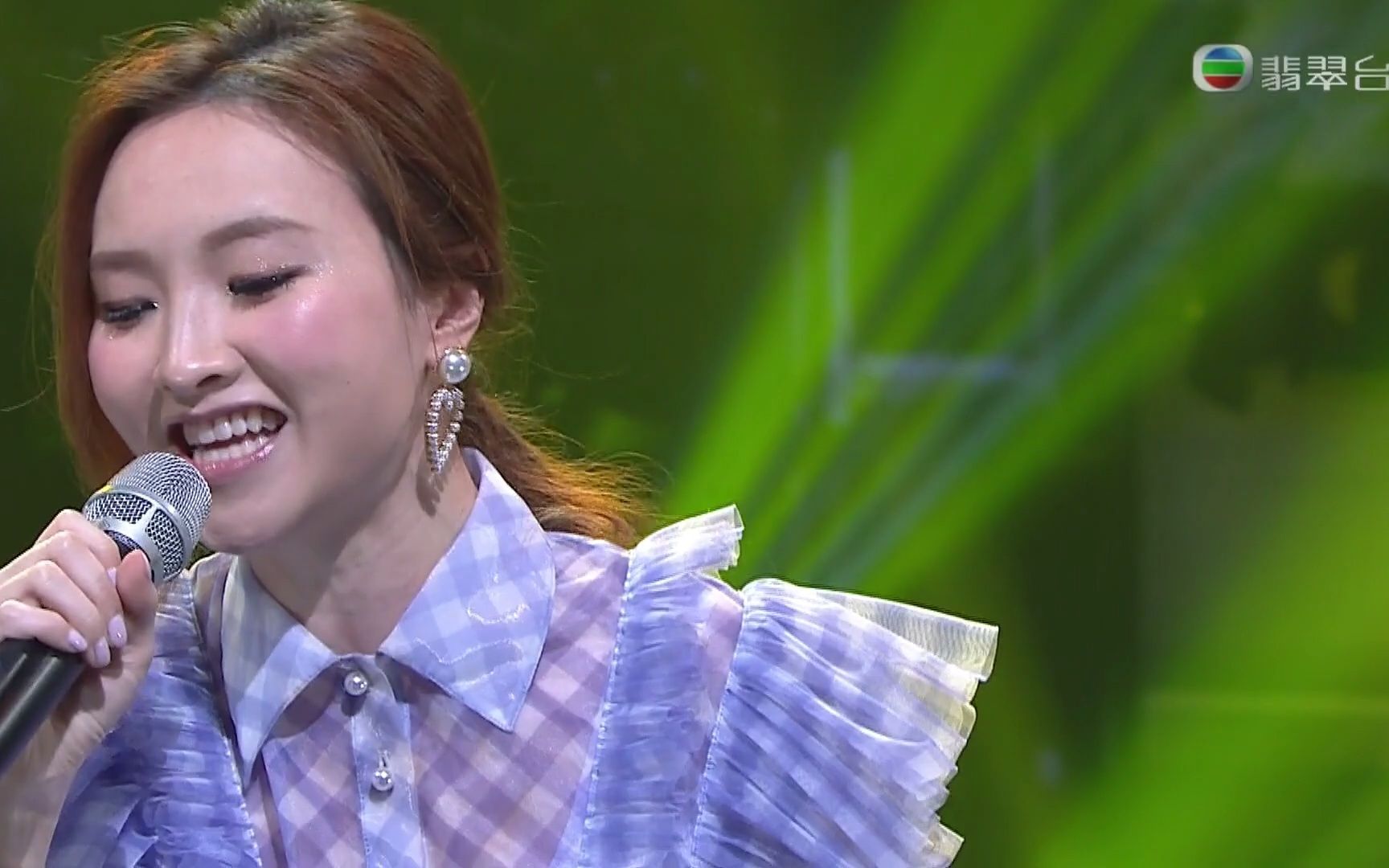 林欣彤感冒唱《忍 》中途惨被tvb剪_哔哩哔哩_bilibili