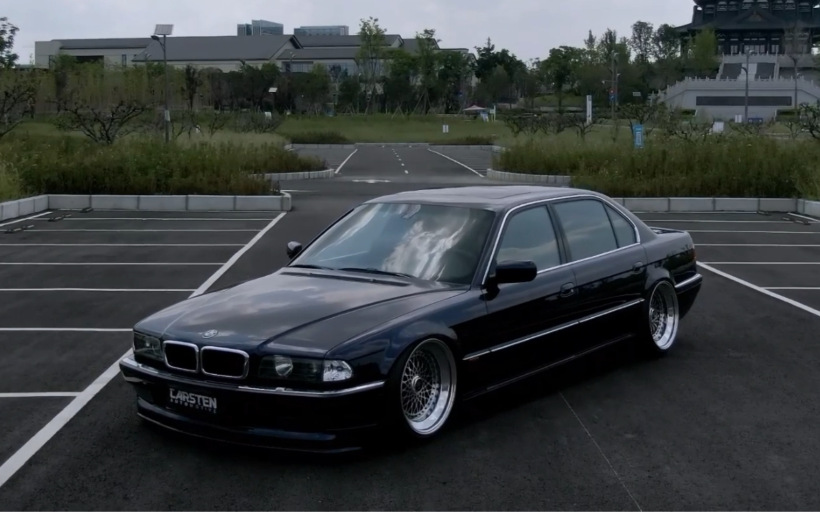 分享下自己的老伙计 宝马7系e38