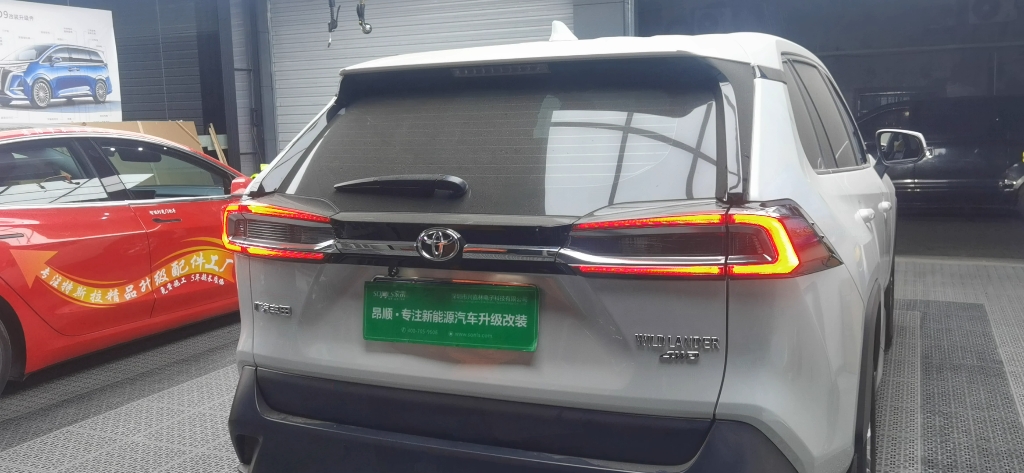 深夜上门安装威兰达电动尾门,双杆上电吸,语音控制开关尾门,效果杠杠