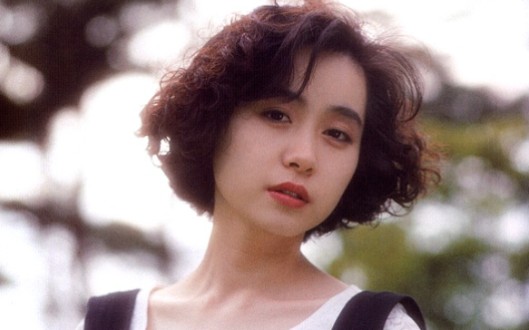 岩井由纪子写真