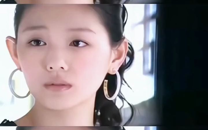 1000位美女剧集3791大s·转角遇到爱 _ 比起扮演灰姑娘,金光闪闪的