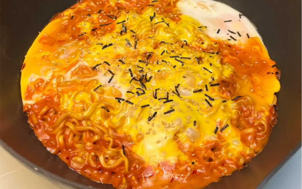 牛奶芝士火鸡面,5分钟搞定_哔哩哔哩_bilibili