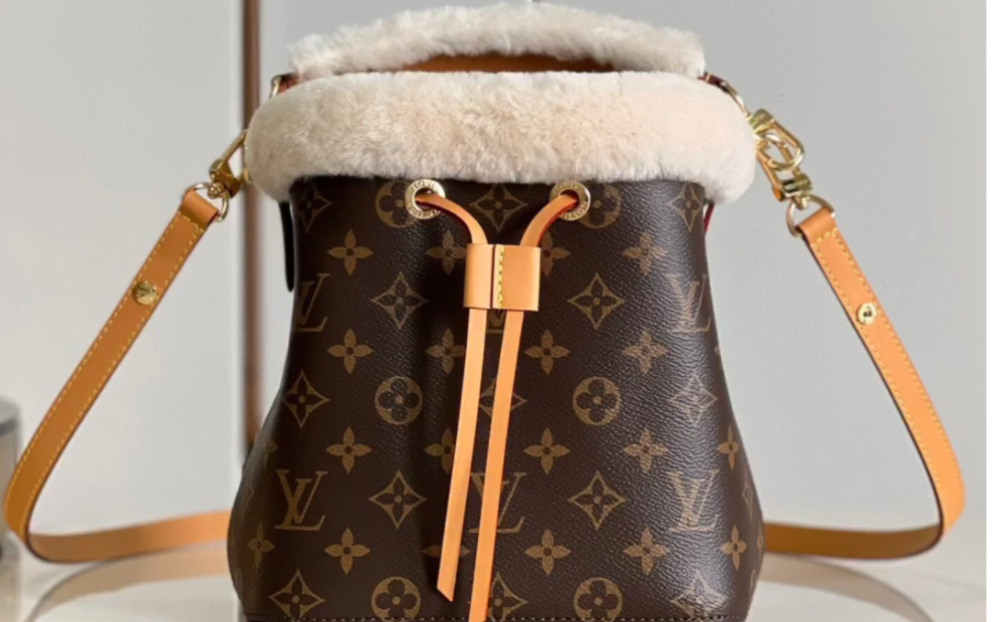 说一下高仿lv路易威登m46319/对版 néonoé水桶包是为 2022秋冬系列