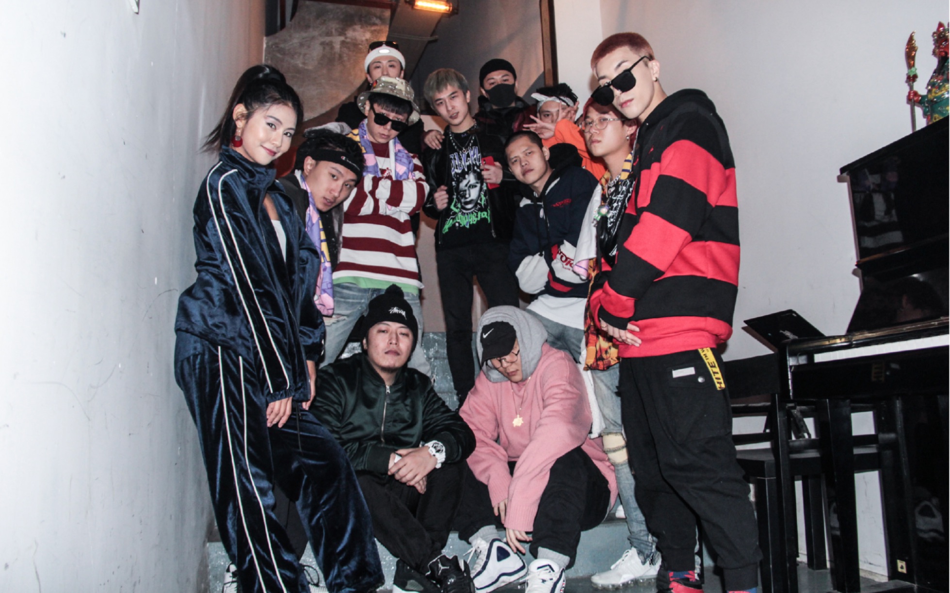 一首歌的时间带你了解free out有哪些成员!自制介绍欢迎og来!