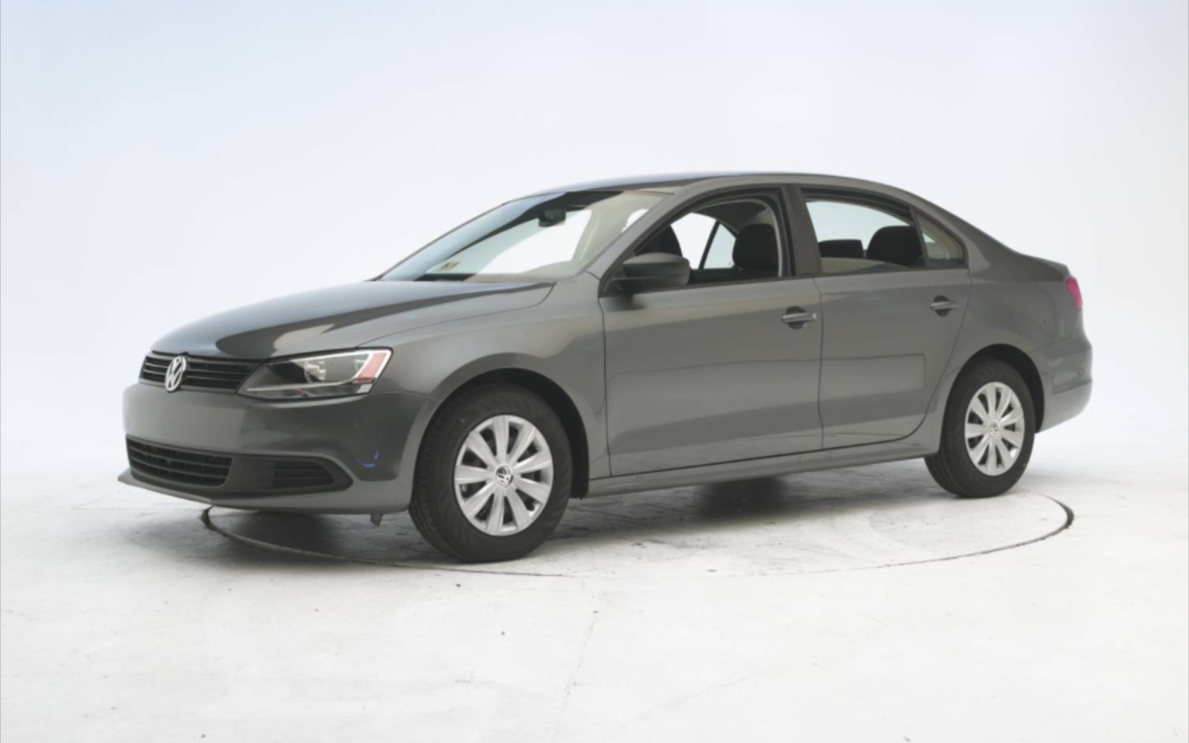 2011 大众捷达(vento/速腾) 正面40%中等重叠偏置碰撞测试(64km/h)