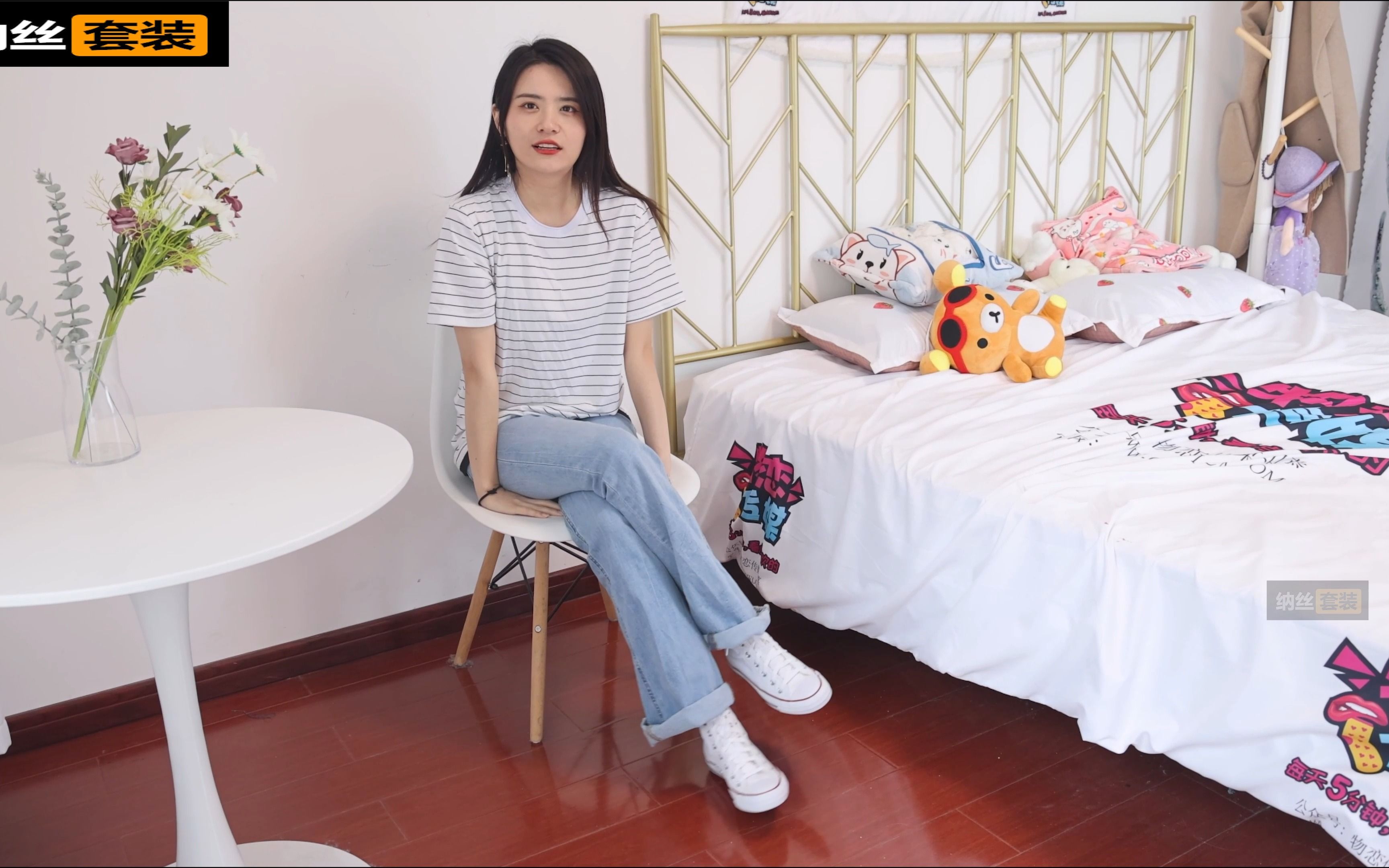 4k 大学美女帆布牛仔裤聊天写真 386_哔哩哔哩_bilibili