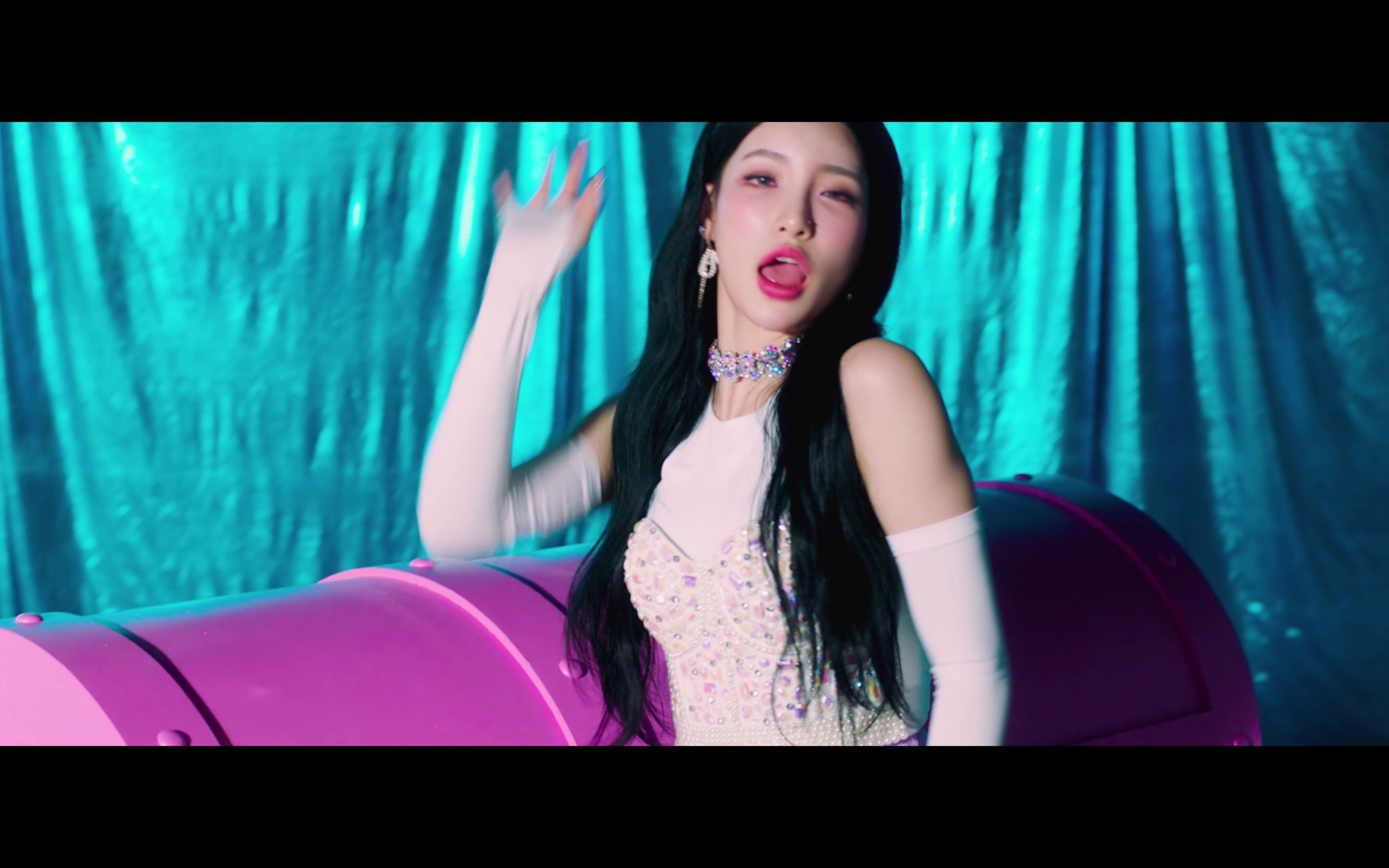 韩国萧亚轩bian所在组合majors新歌《rain on me》官方超清mv_哔哩