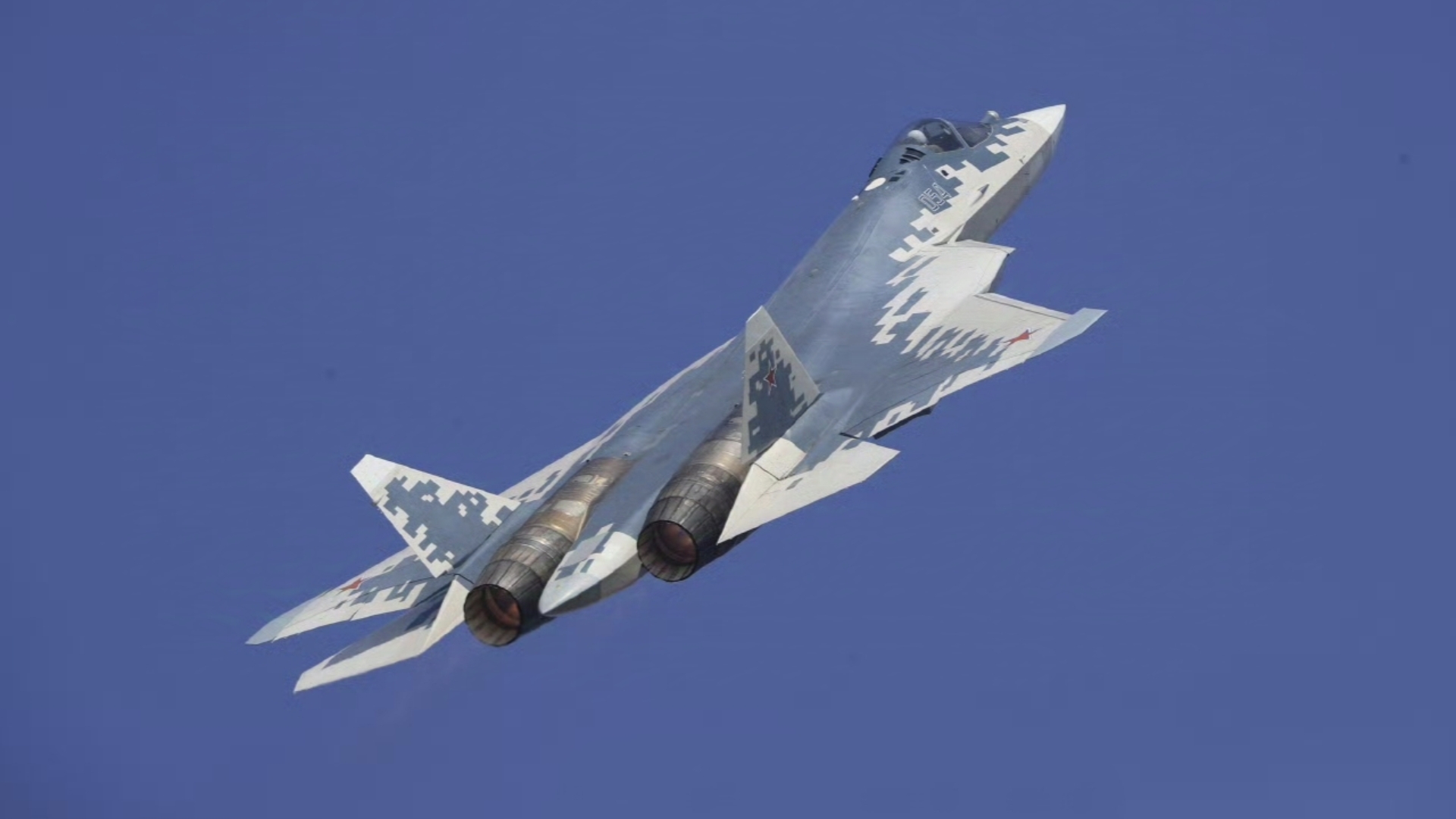 57战斗机在珠海进行适应性训练,并展示多个高难度动作