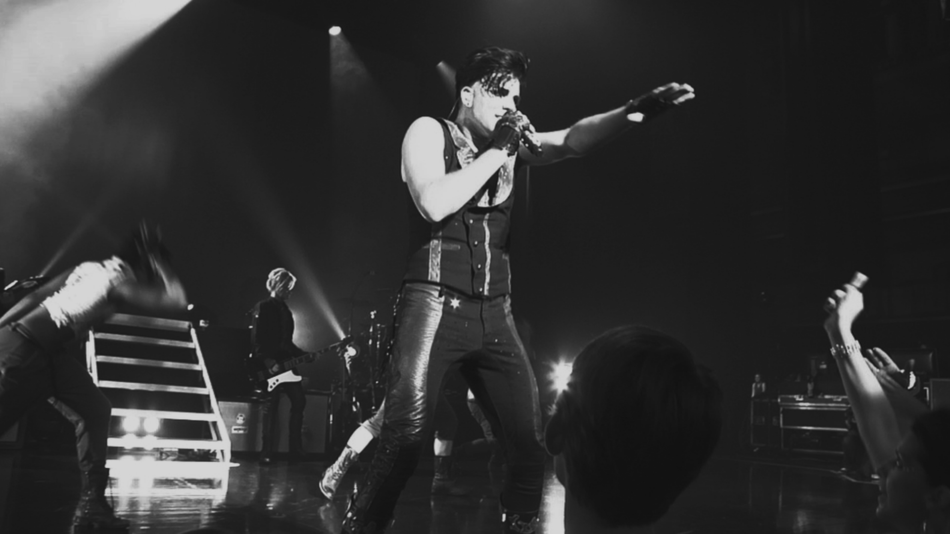 [图]If I Had You (Glam Nation Live, Indianapolis, IN, 2010) - Adam Lambert