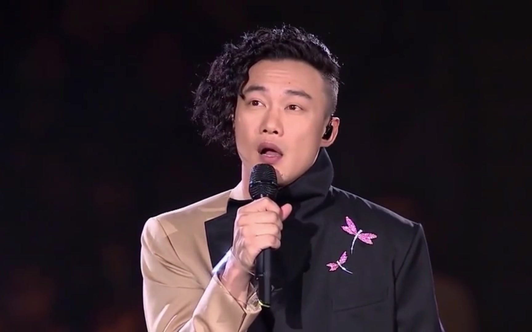 陈奕迅2010duo演唱会《寂寞夜晚》_哔哩哔哩_bilibili