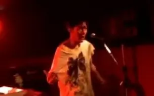 Скачать видео: 【神聖かまってちゃん】自伤名场面 @東高円寺UFO CLUB 2009.9.21