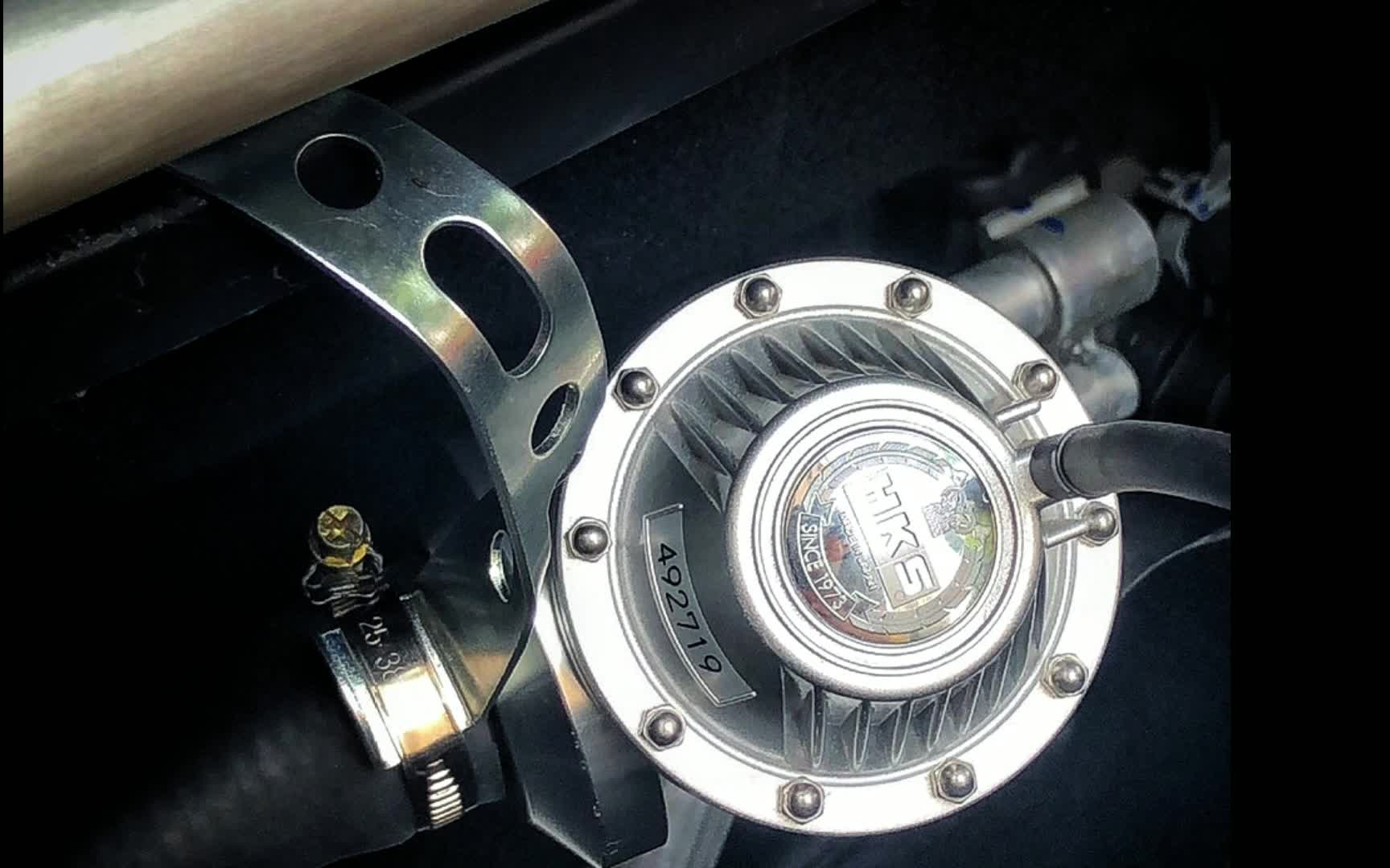 领克03安装hks泄压阀简单展示