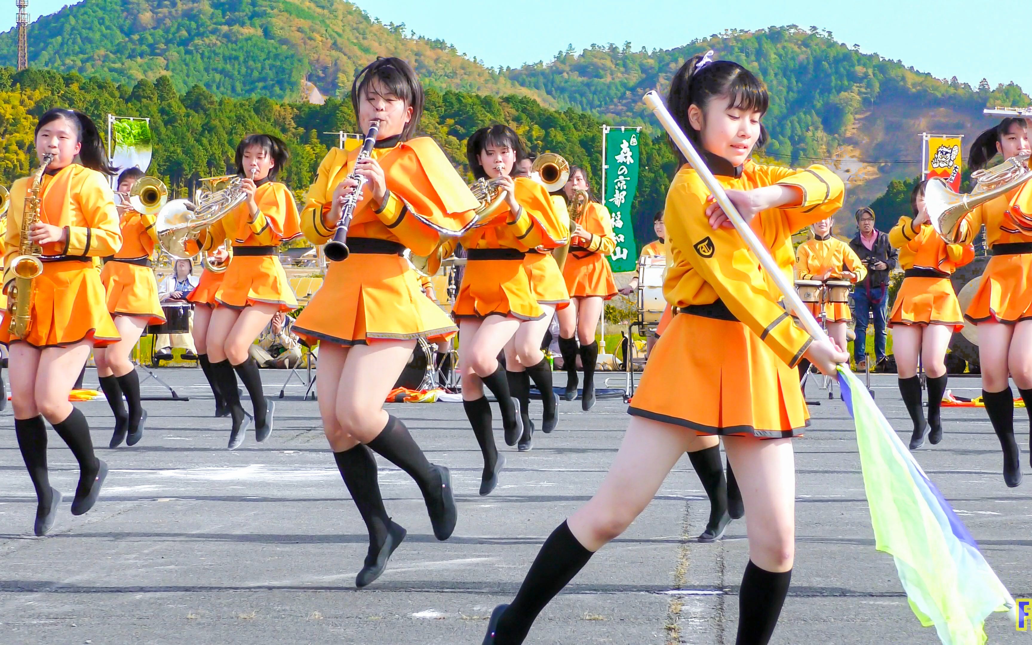 京都橘高校 吹奏楽部 大江山酒呑童子祭り マーチングドリル (前半)