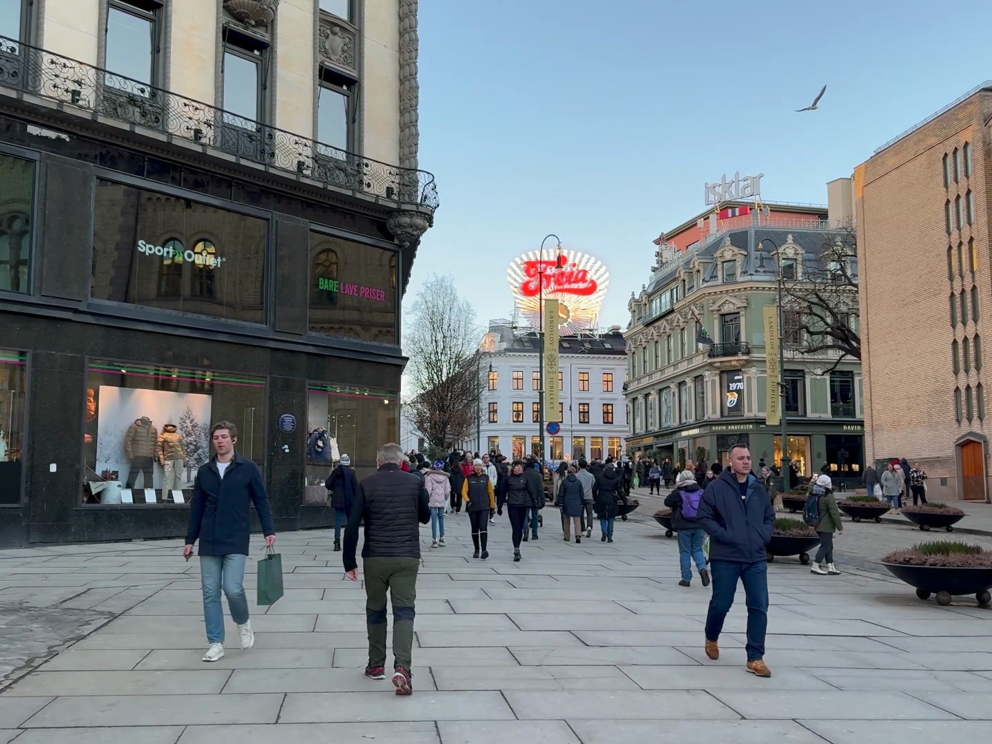 【奥斯陆散步】大家一起来看看二月的挪威奥斯陆街头是什么样的