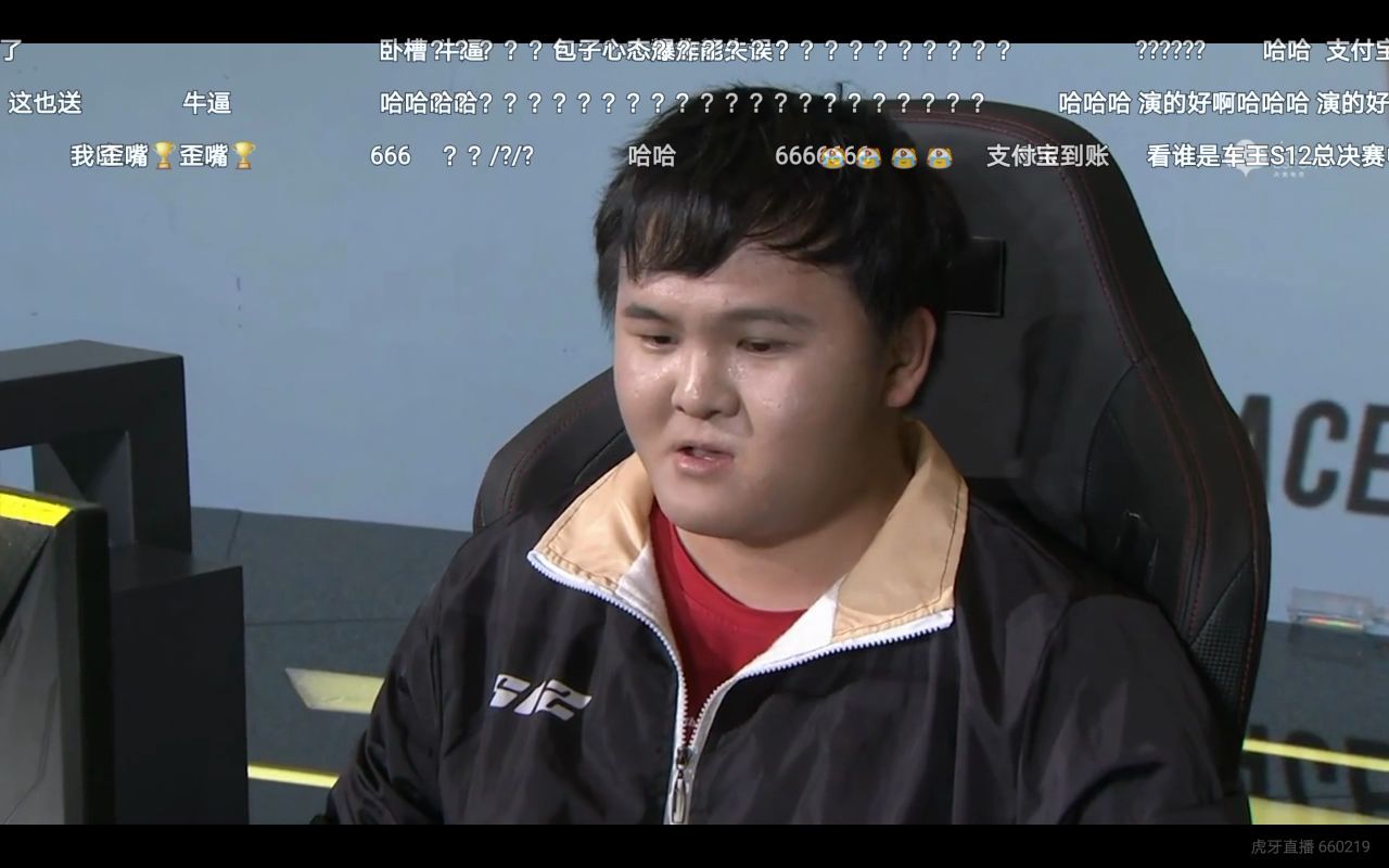 【qq飞车谁是车王】(弹幕版)半决赛梁海鹏vs胡旭激情反转片段五