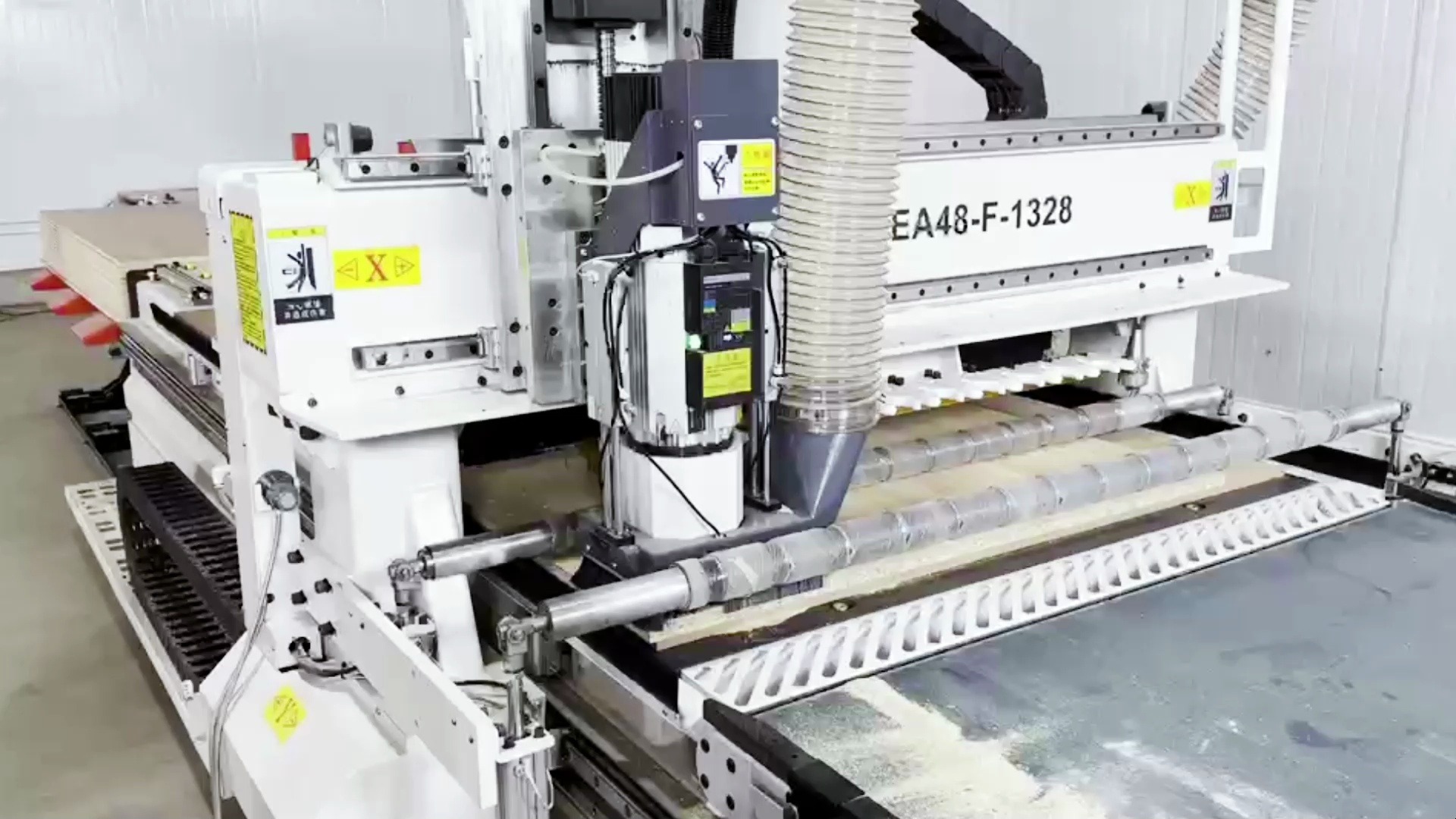 品脉数控开料机 ea48g到场了,有需要了解的过来看吧