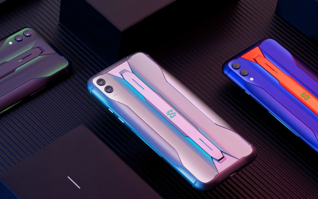 科技瘾力正面刚rog游戏手机2全新的黑鲨游戏手机2pro来了