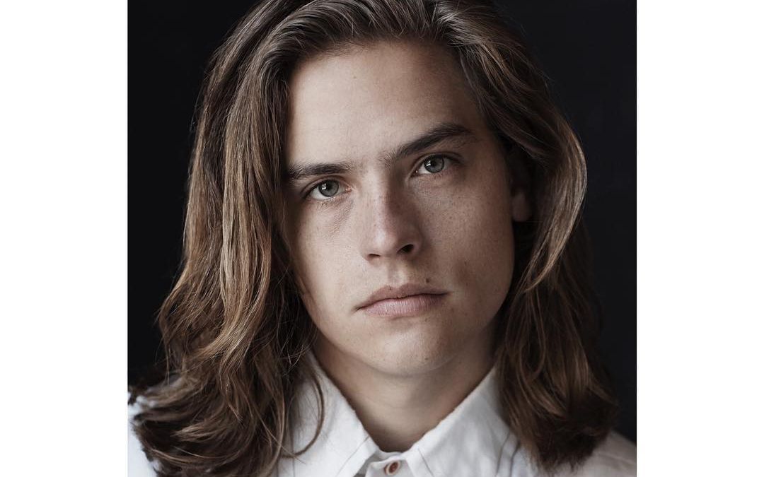 dylan sprouse接受mtv采访 看自己和弟弟第cole sprouse一次接受媒体