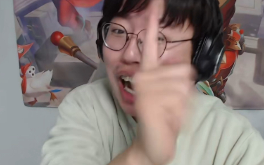 厚米让coke输了之后喝狂魔哥豆浆