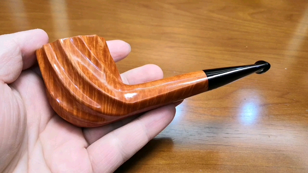 意大利卡斯特罗烟斗castello collection kk π 收藏级火焰螺旋郁金香