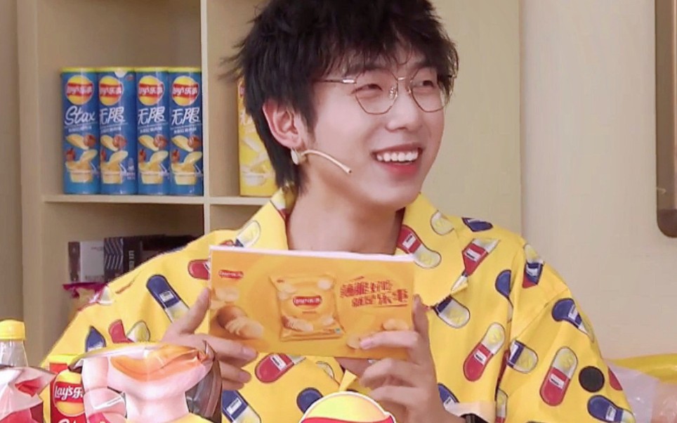 中国boy超级大猩猩2020730资生堂直播间博爱露脸部分录屏一个月八个商