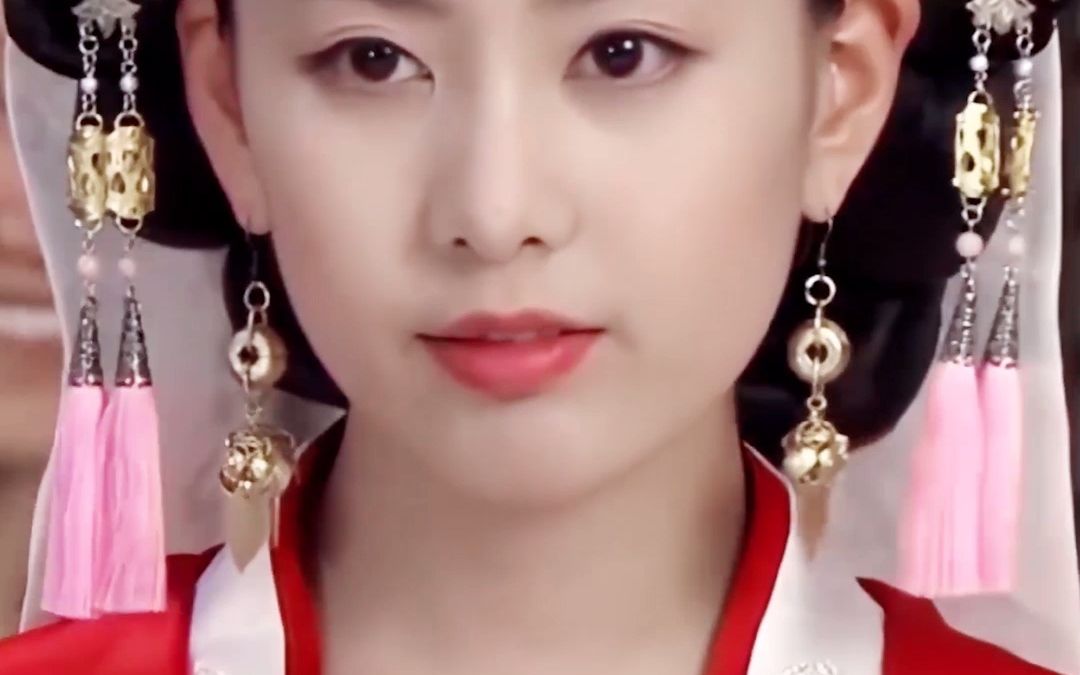 【t-ara】李居丽 - "是谁在花港观鱼 而我在看你" | 夫人古装yyds