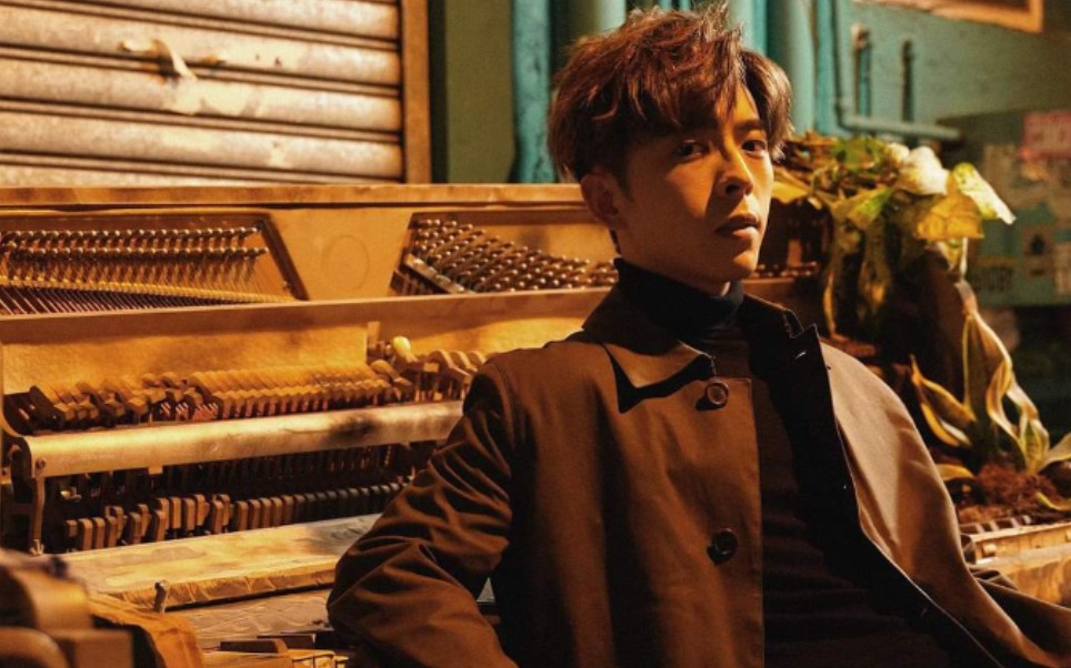 【mirror】edan 呂爵安 《e先生連環不幸事件》mv